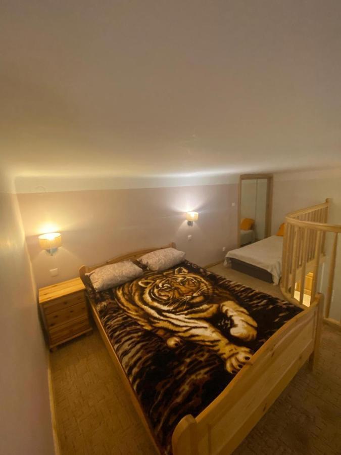 Dwupoziomowy Hoza Apartment Warsaw